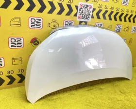 Капот Toyota
