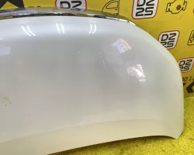 Капот Toyota