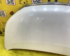 Капот Toyota