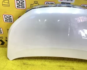 Капот Toyota
