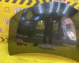 Капот Toyota