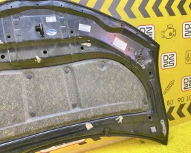 Капот Toyota