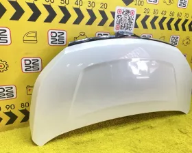 Капот Toyota