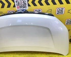 Капот Toyota