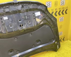 Капот Toyota