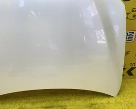Капот Toyota