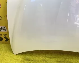 Капот Toyota