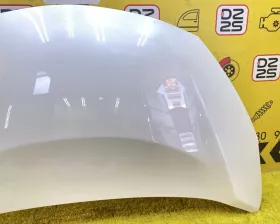 Капот Toyota