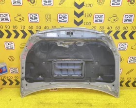 Капот Toyota