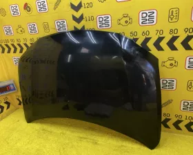 Капот Toyota
