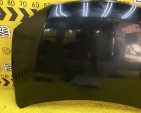 Капот Toyota