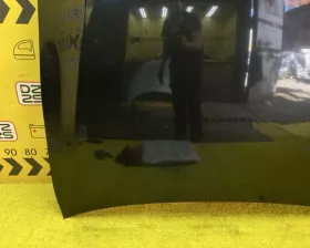 Капот Toyota