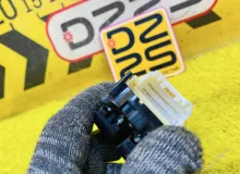 Блок управления стеклоподъемниками TOYOTA LAND CRUISER PRADO 2003 8404060010 VZJ121W 5VZFE, передний правый