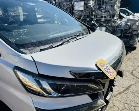 Капот Toyota