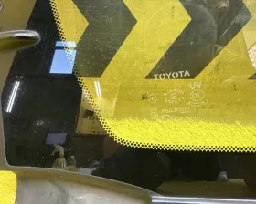 Форточка кузова Toyota