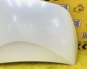Капот Toyota