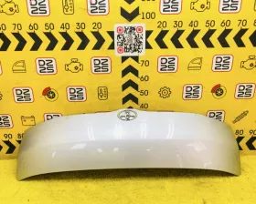 Капот Toyota