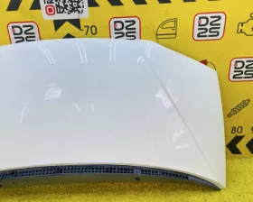 Капот Mitsubishi
