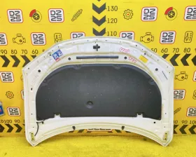 Капот Toyota