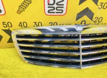 Решетка радиатора Mercedes-Benz S-CLASS 2005 A22188000839040 WDD221 M273E55|273961|273.961, передняя