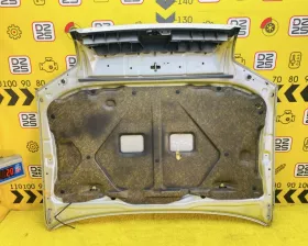 Капот Toyota
