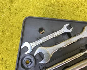 Инструментальный ящик Mitsubishi