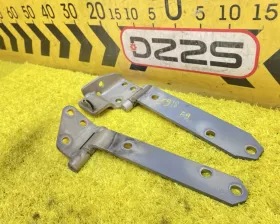 Петли двери багажника Mitsubishi