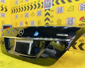 Крышка багажника Mercedes-Benz