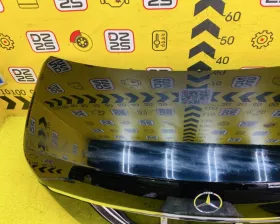 Крышка багажника Mercedes-Benz