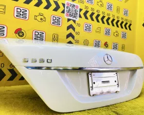Крышка багажника Mercedes-Benz