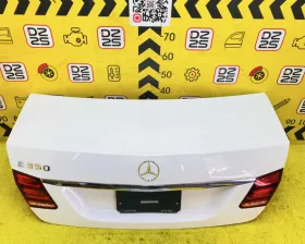 Крышка багажника Mercedes-Benz