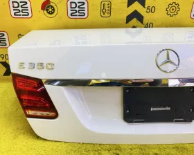 Крышка багажника Mercedes-Benz