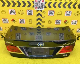 Крышка багажника Toyota