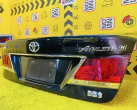Крышка багажника Toyota