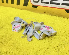 Петли двери багажника Mitsubishi