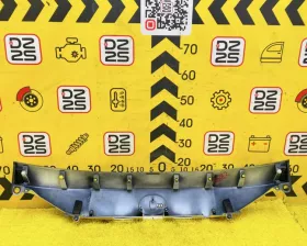 Накладка на дверь багажника Toyota