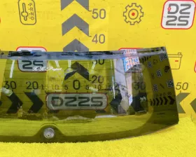 Стекло двери багажника Toyota
