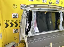 Дверь 5я TOYOTA HIACE 1995 6700526151 KZH106W 1KZTE, задняя