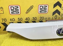 Накладка на дверь багажника LEXUS CT200H 2012 7680176020 ZWA10 2ZRFXE, задняя
