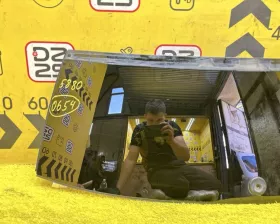 Стекло двери багажника Toyota