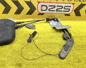 Доводчик двери Toyota
