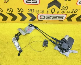 Доводчик двери Toyota