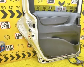 Дверь боковая Toyota
