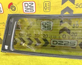 Стекло двери багажника Toyota