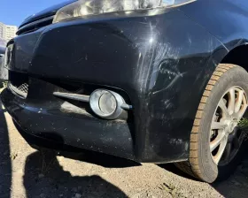 Бампер Toyota
