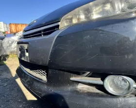 Бампер Toyota
