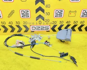 Замок двери Toyota
