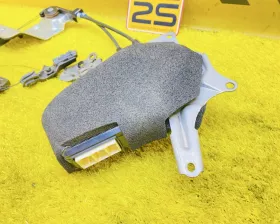 Доводчик двери Toyota