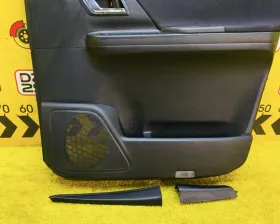 Обшивка дверей Toyota