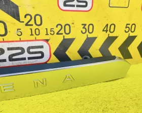 Накладка на дверь багажника Nissan